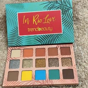 Trend beauty In Rio Love nib eyeshadow palette